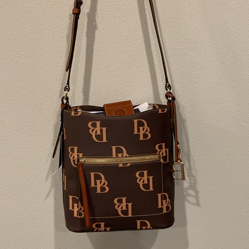 LMT: Dooney & Bourke Monogram Ridley - Picture 5 of 17